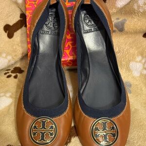 Tory Burch Women's Tan Leather Flats